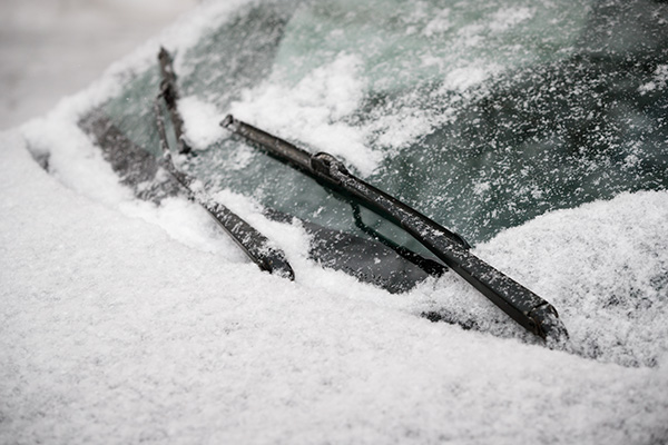 Why Wiper Blades Matter More in Winter | Roesbery Car Care Walnut Creek